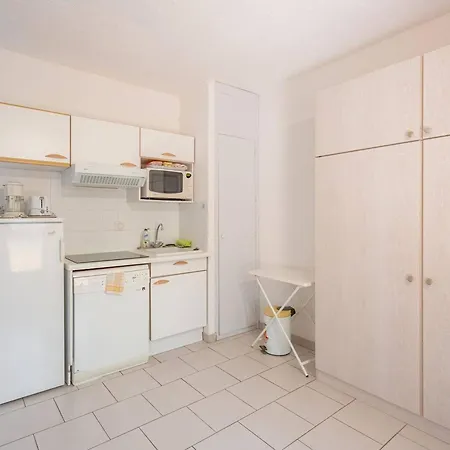 Confortable A Aiguebelle Avec Terrasse Et Parking Prive - Fr-1-816-13 *