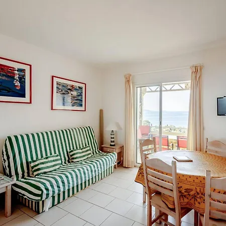 Confortable A Aiguebelle Avec Terrasse Et Parking Prive - Fr-1-816-13 * Le Lavandou