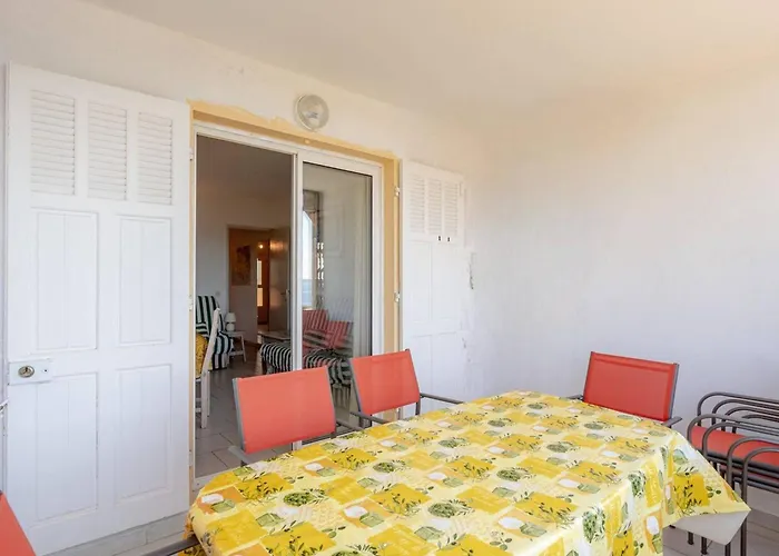 Confortable A Aiguebelle Avec Terrasse Et Parking Prive - Fr-1-816-13 Le Lavandou